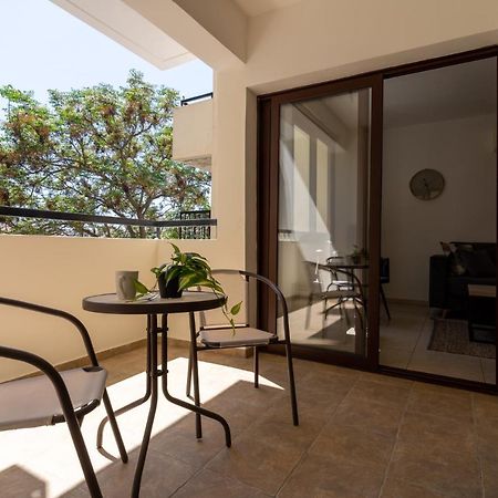 Mia 1-Bedroom Apartment In Lárnaca Exterior foto