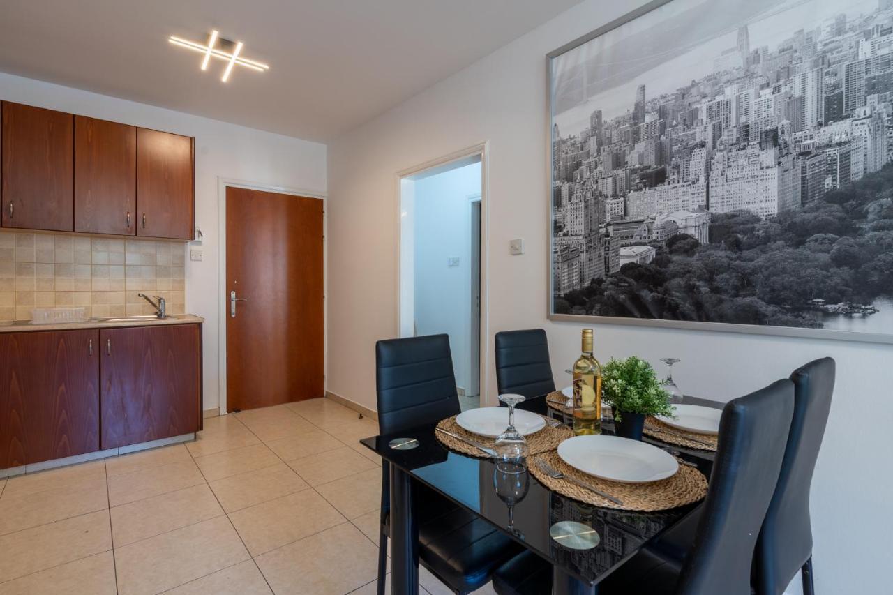 Mia 1-Bedroom Apartment In Lárnaca Exterior foto